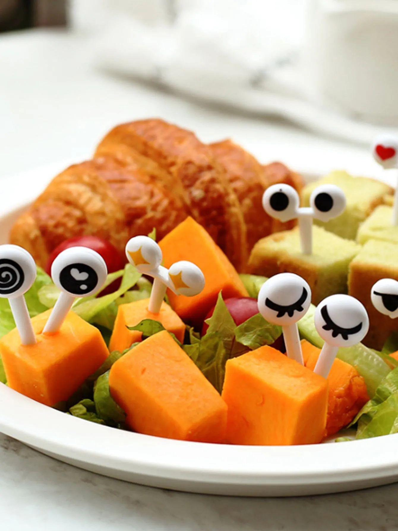 10pcs Random Cartoon Fruit Fork