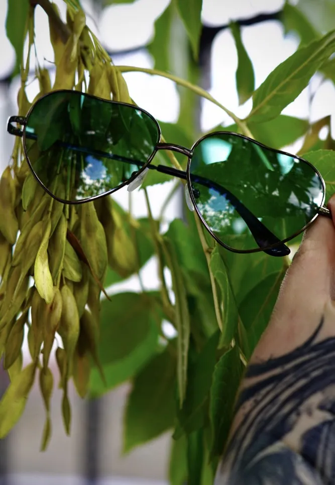 Jawbreaker - Y2K Shades In Turquoise - Sunglasses